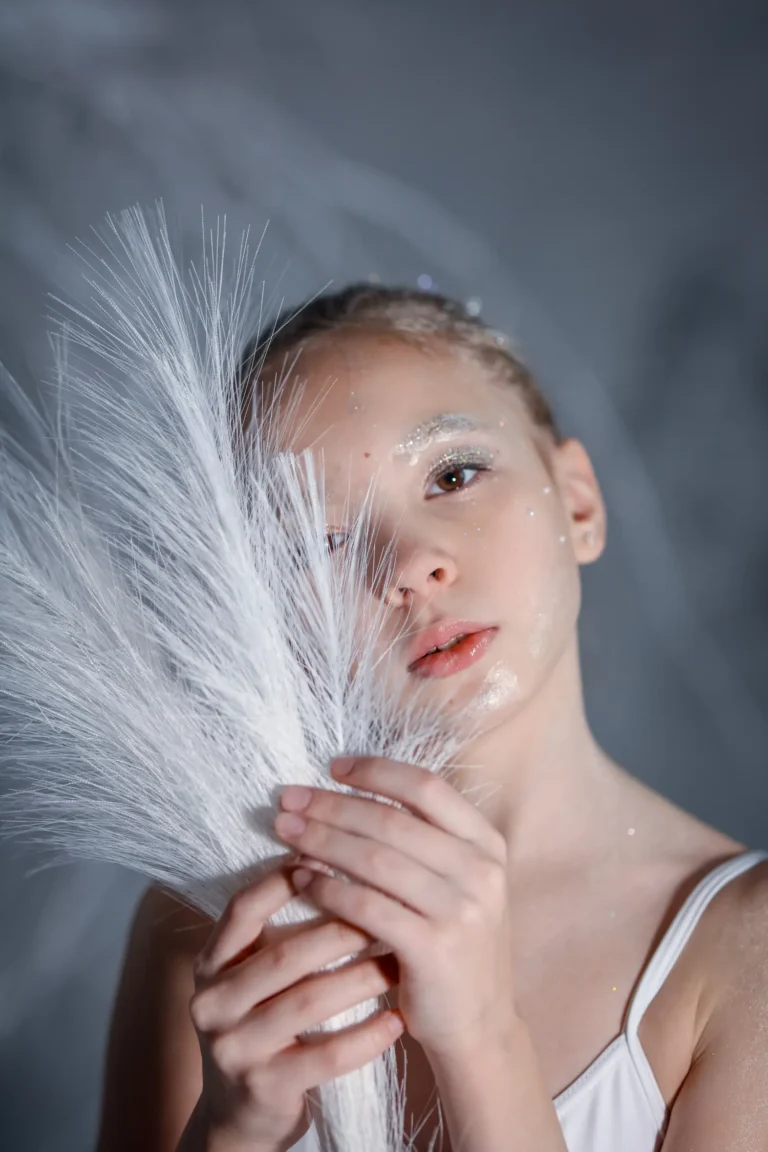 Winter feather — VOUS Magazine · The Teen Edition · CHRISTMAS SPECIAL · Vol.8 · 2021