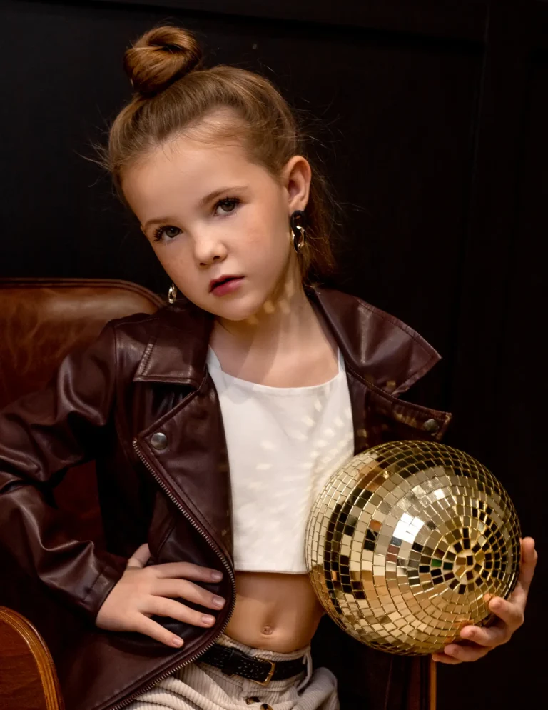 Disco girl — VOUS Magazine · The February Teen Edition · Vol.3 · 2022