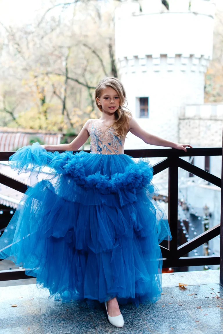 Little Lady — Teen editorial by Oksana Loseva for VOUS Magazine