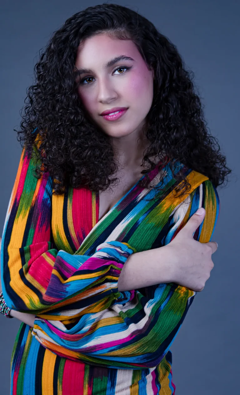 Meet Leticia Fernandes Brazilian Teen Model taking over NYC — Teen editorial by Pacha Studio Arts for VOUS Magazine