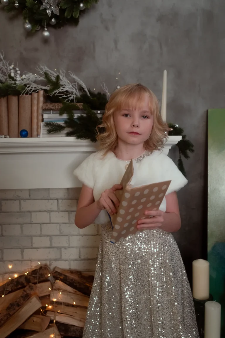 Merry Christmas — VOUS Magazine · The January Teen Edition · Vol.4 · 2022