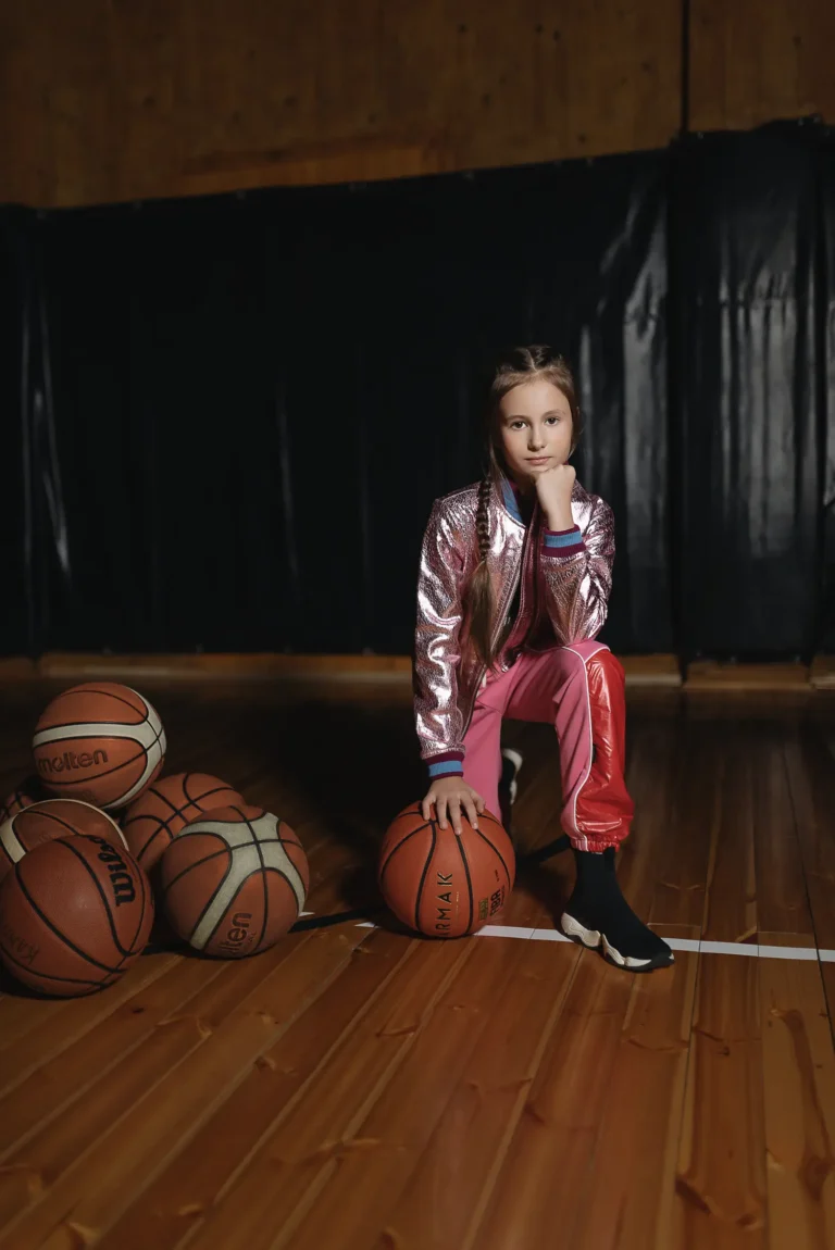 Never give up! — VOUS Magazine · The February Teen Edition · Vol.6 · 2022
