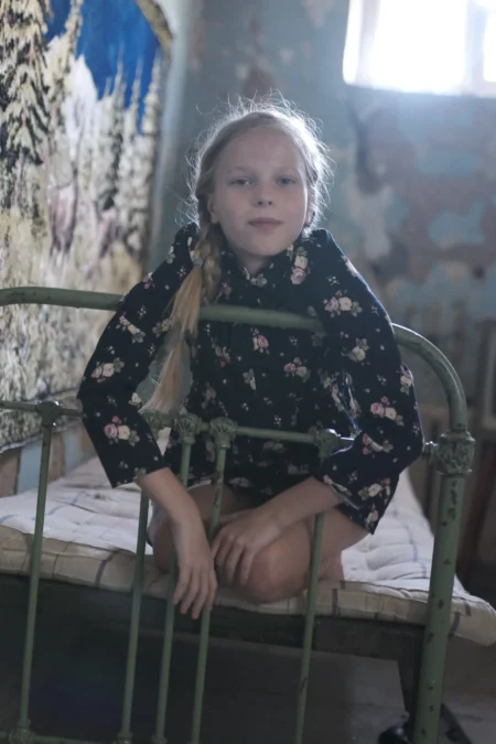 Soviet girl — Teen editorial by Gregory Zunder for VOUS Magazine