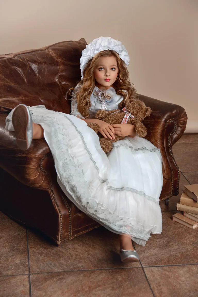 Кукла — VOUS Magazine · The February Teen Edition · Vol.12 · 2022