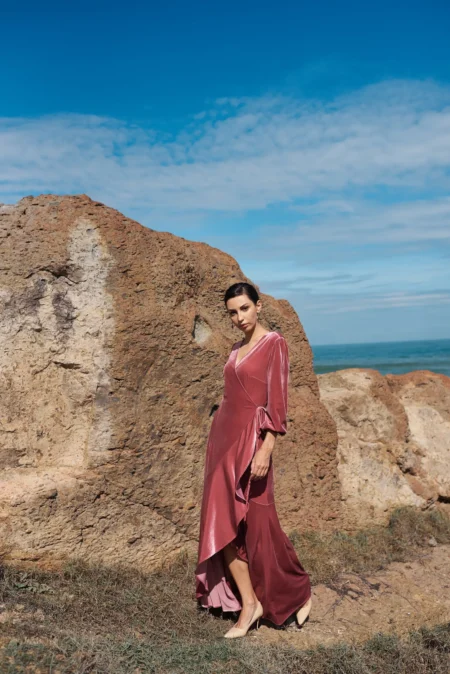 Velvet tenderness — Fashion & Beauty editorial by Anna Treffilova for VOUS Magazine