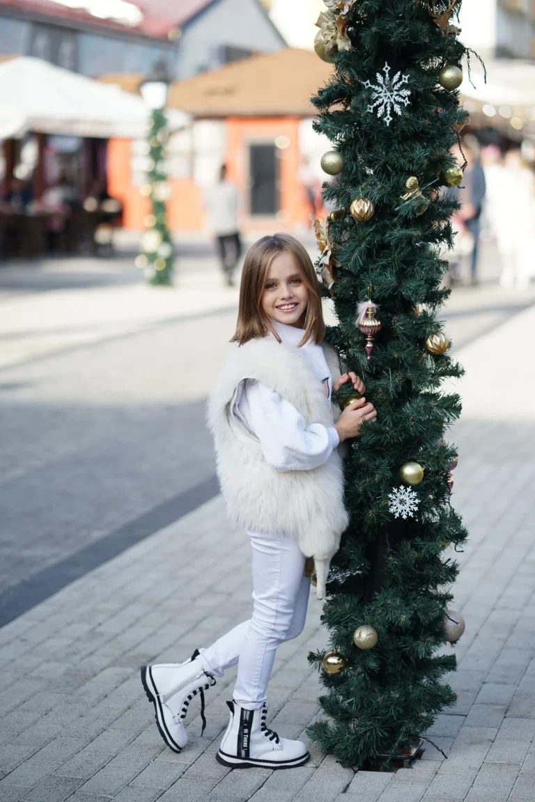 Winter walk — VOUS Magazine · The February Teen Edition · Vol.9 · 2022
