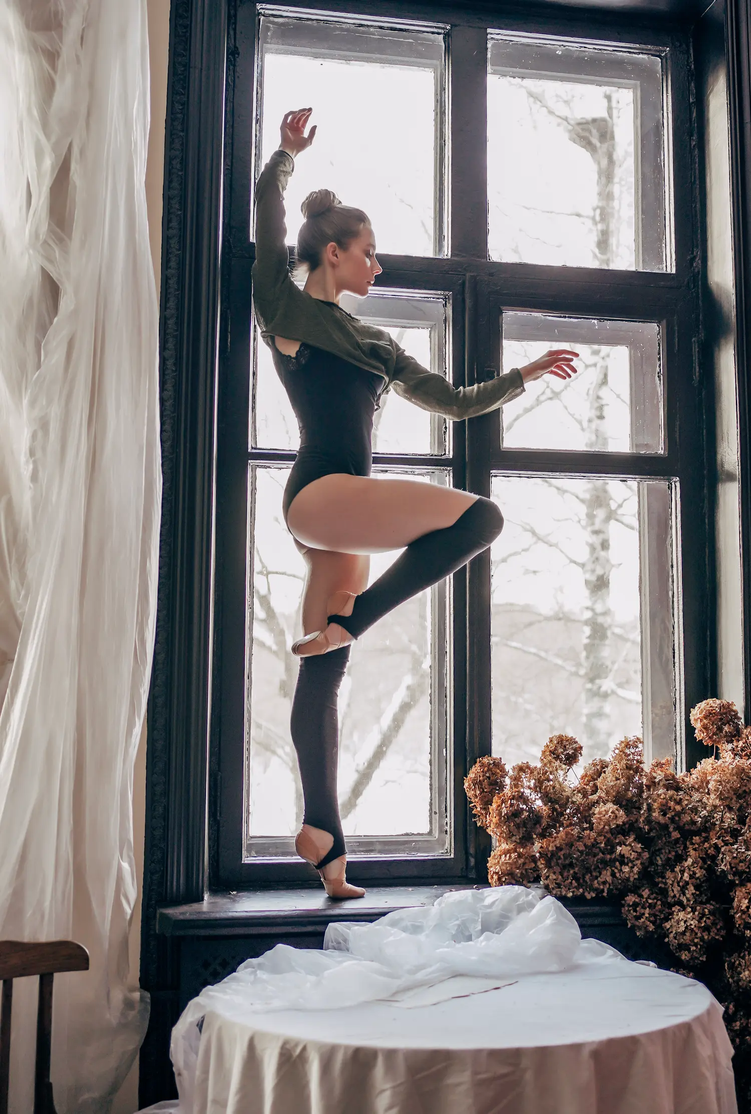 Nocturne — Fashion & Beauty editorial by Julia Novikova for VOUS Magazine