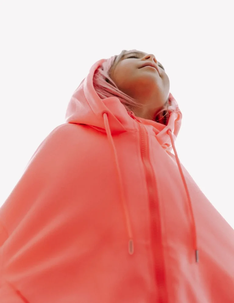paint it pink — VOUS Magazine · The March Teen Edition · Vol.7 · 2022