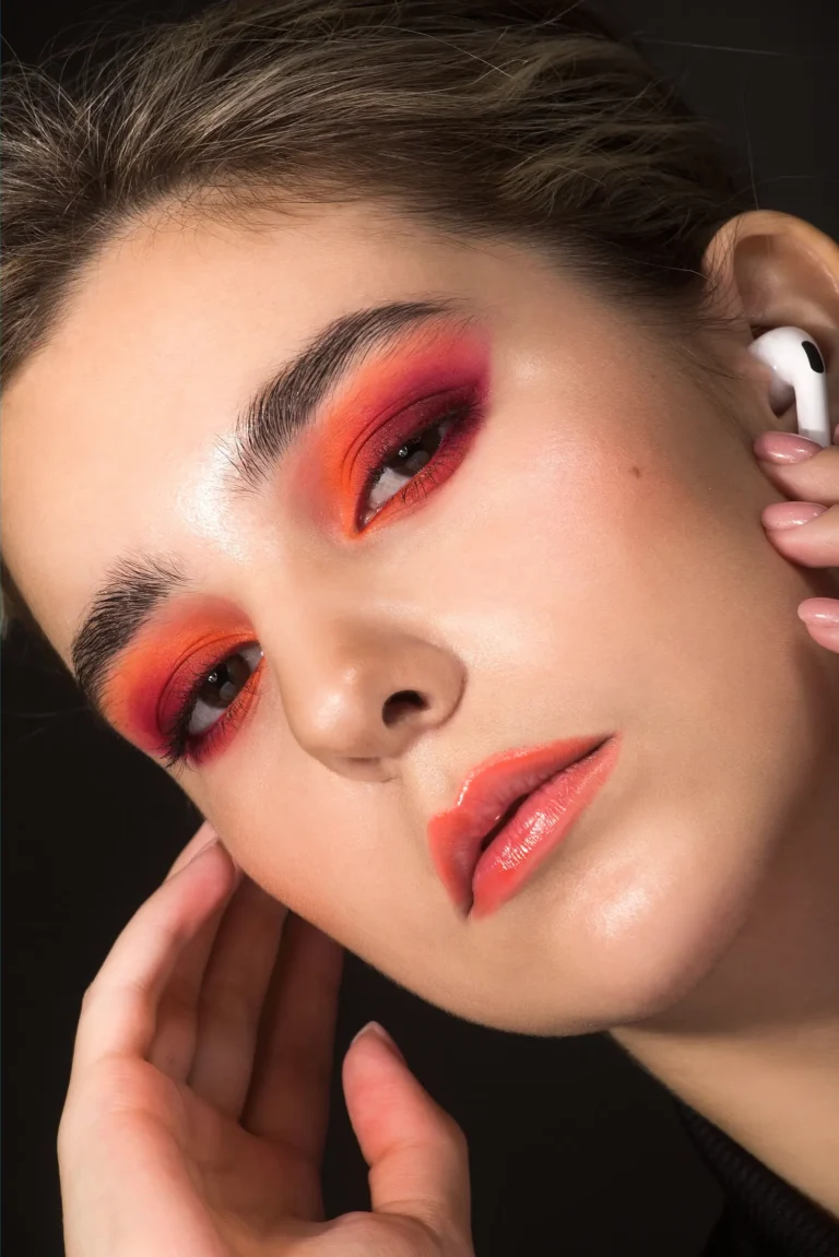 Red in your veins — Fashion & Beauty editorial by Lubov Ortega for VOUS Magazine