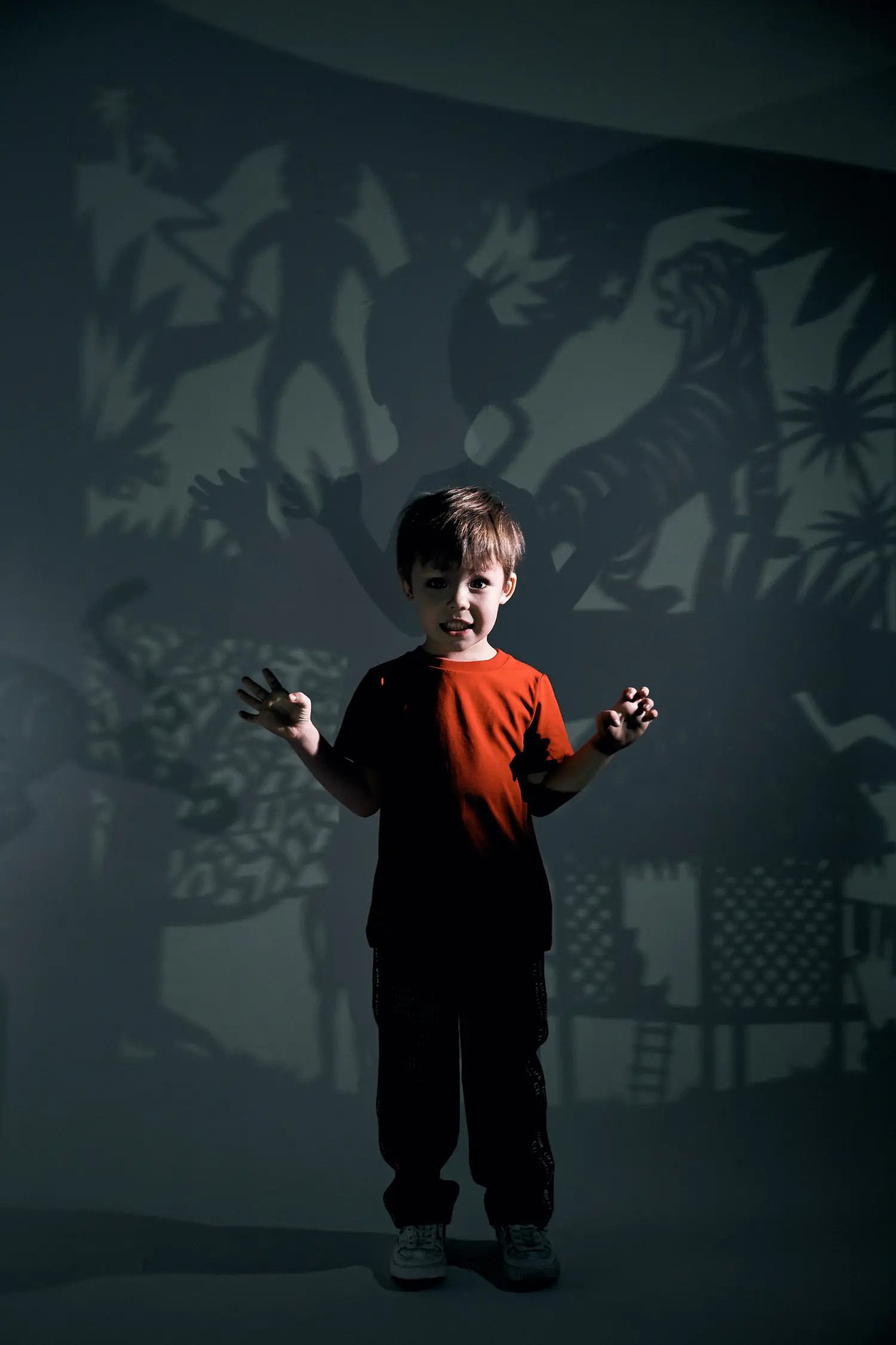 Shadow play "The Jungle book — Teen editorial for VOUS Magazine