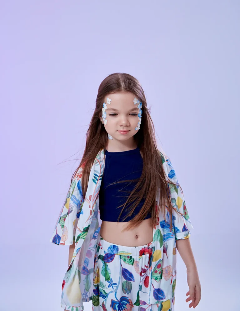 The Spring is coming — VOUS Magazine · The March Teen Edition · Vol.3 · 2022