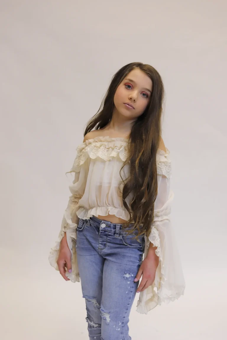 Endless child beauty — Teen editorial for VOUS Magazine