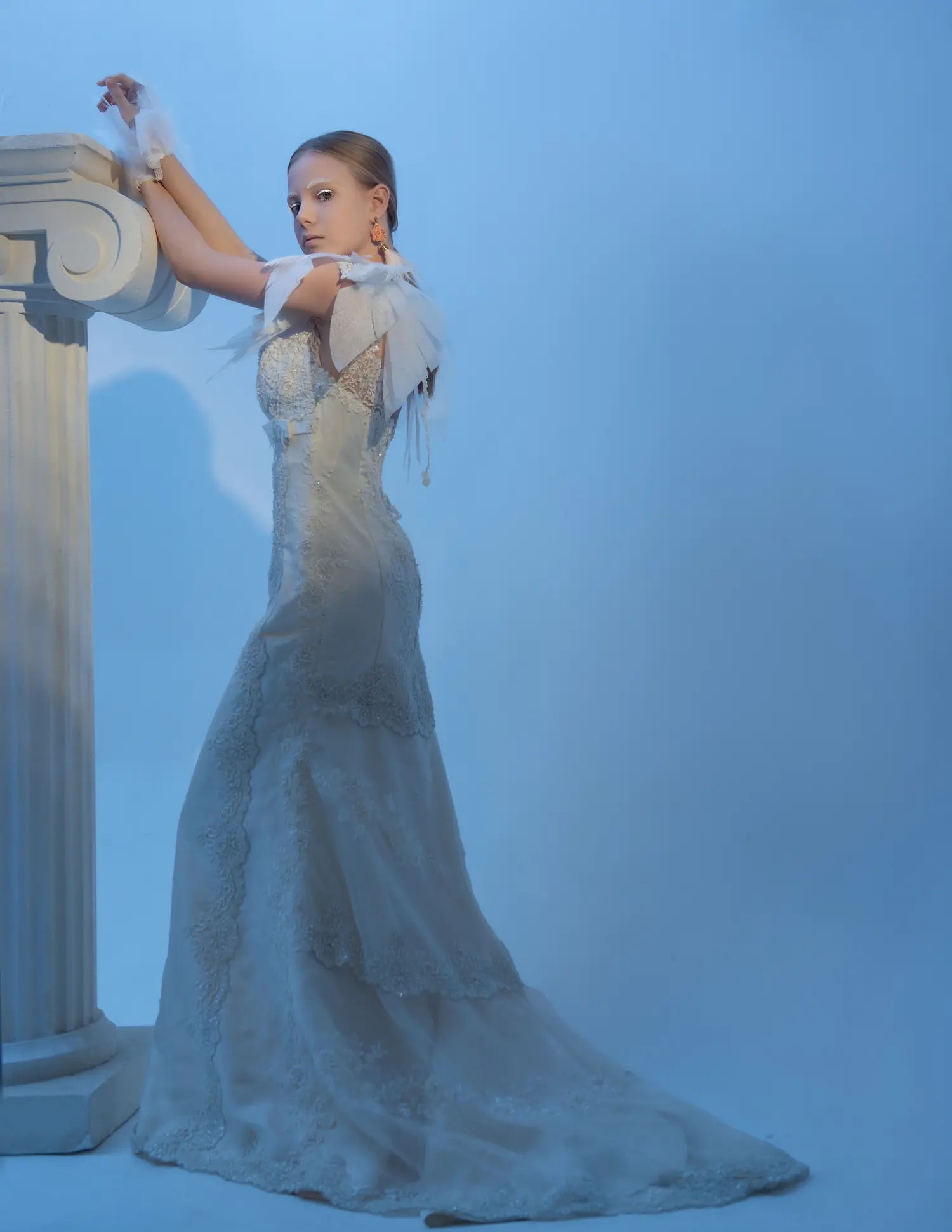 White tenderness — Teen editorial by Екатерина Прохина for VOUS Magazine