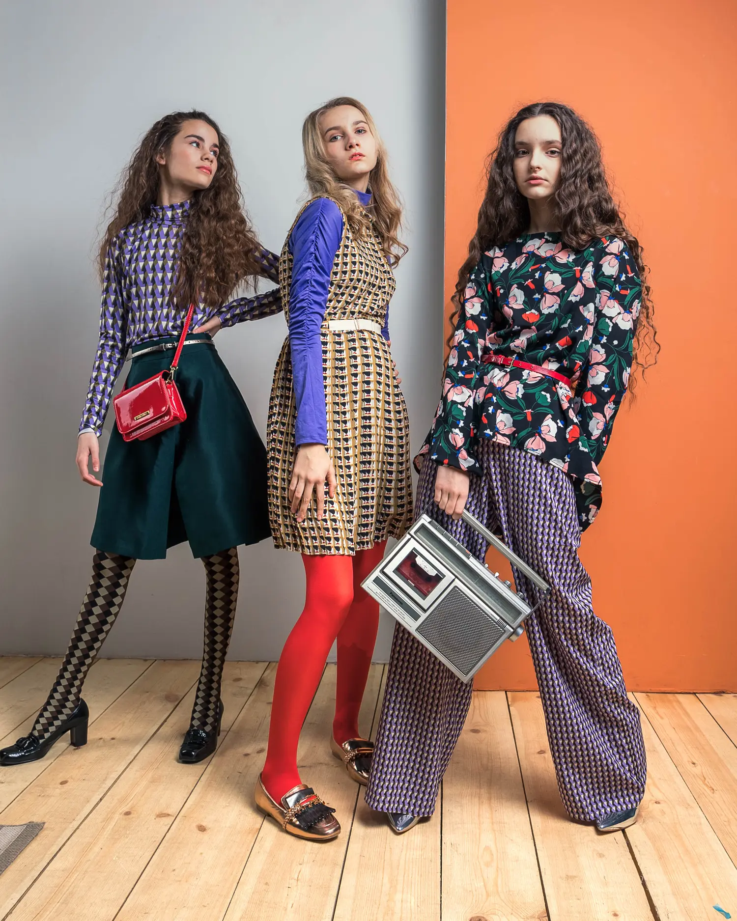 A party in the style of the 70s — Teen editorial by Ekaterina Kolomeets for VOUS Magazine