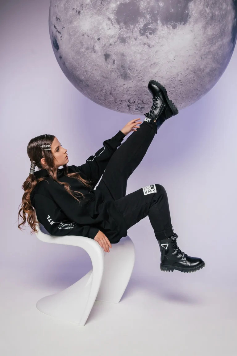 Earthlings — Teen editorial by Alevtina Ivanova for VOUS Magazine