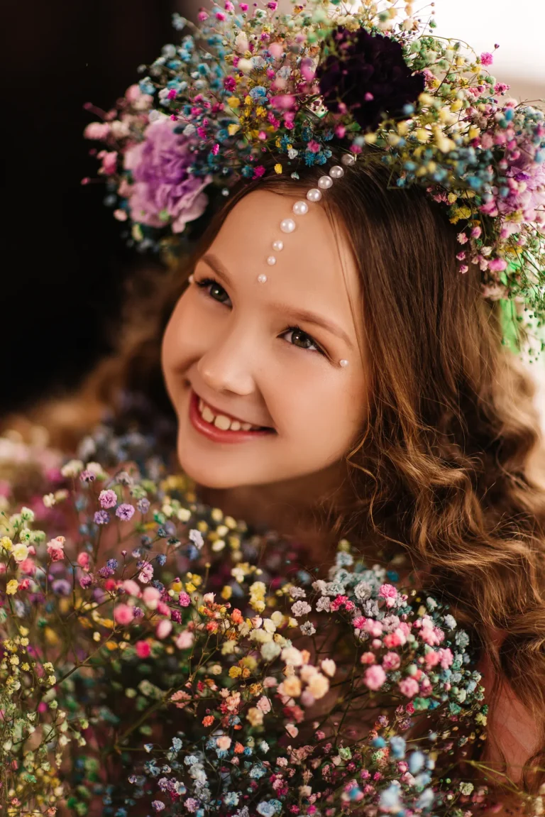Flower girl — VOUS Magazine · The April Teen Edition · Vol.12 · 2022