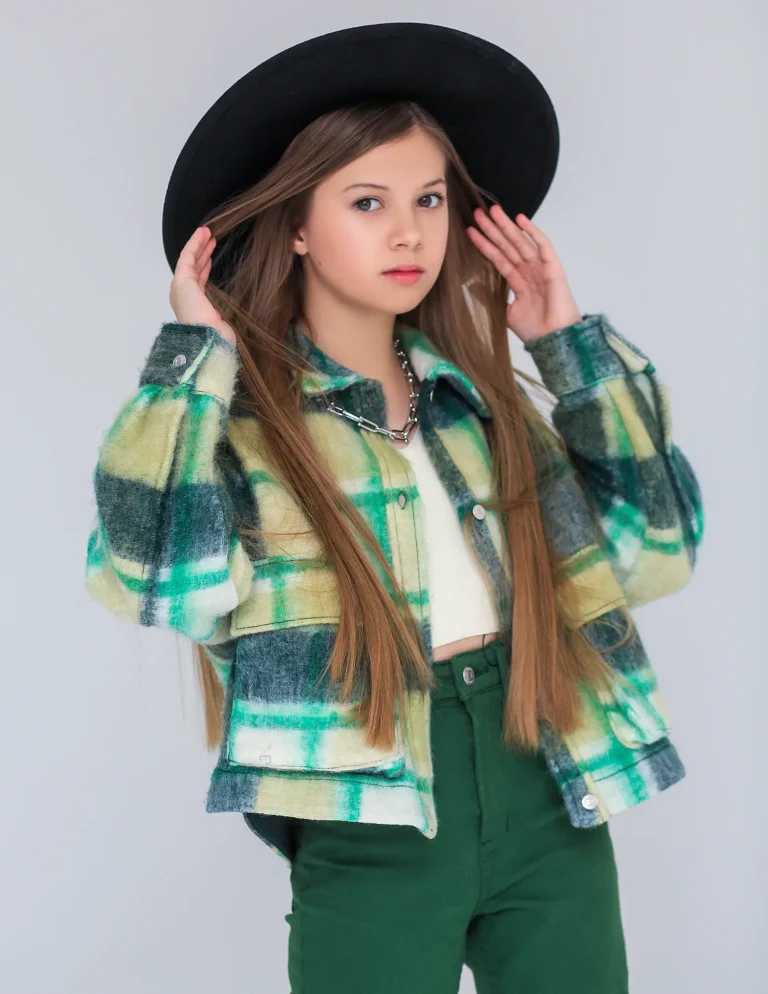 Model Daria — Teen editorial by Varvara for VOUS Magazine