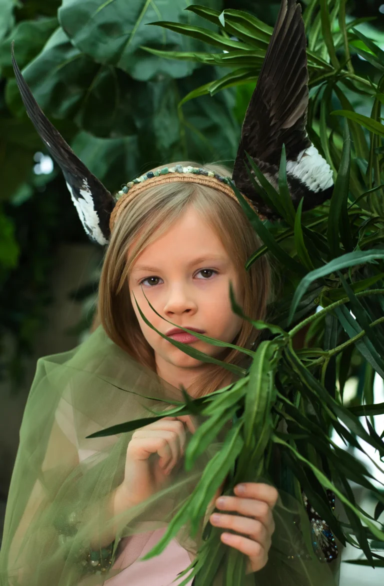 Trendy birds — VOUS Magazine · The April Teen Edition · Vol.5 · 2022