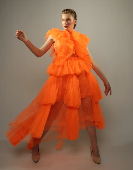 Fashion boom — Fashion & Beauty editorial by Jane Revina for VOUS Magazine