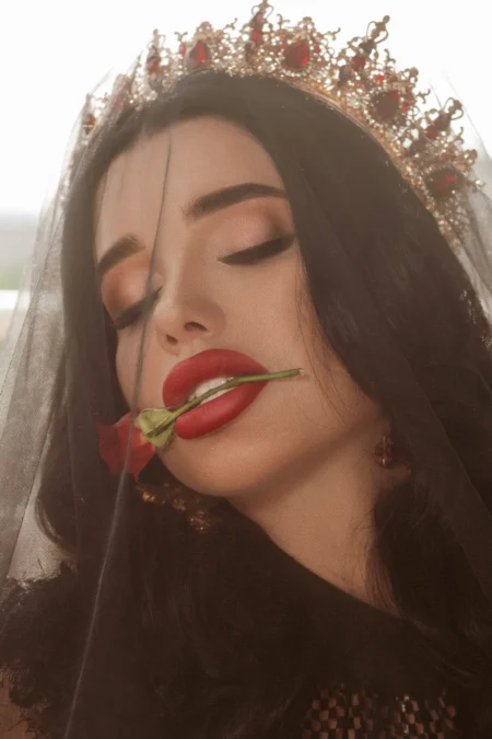 Feeling myself — Fashion & Beauty editorial by Foto_elina for VOUS Magazine