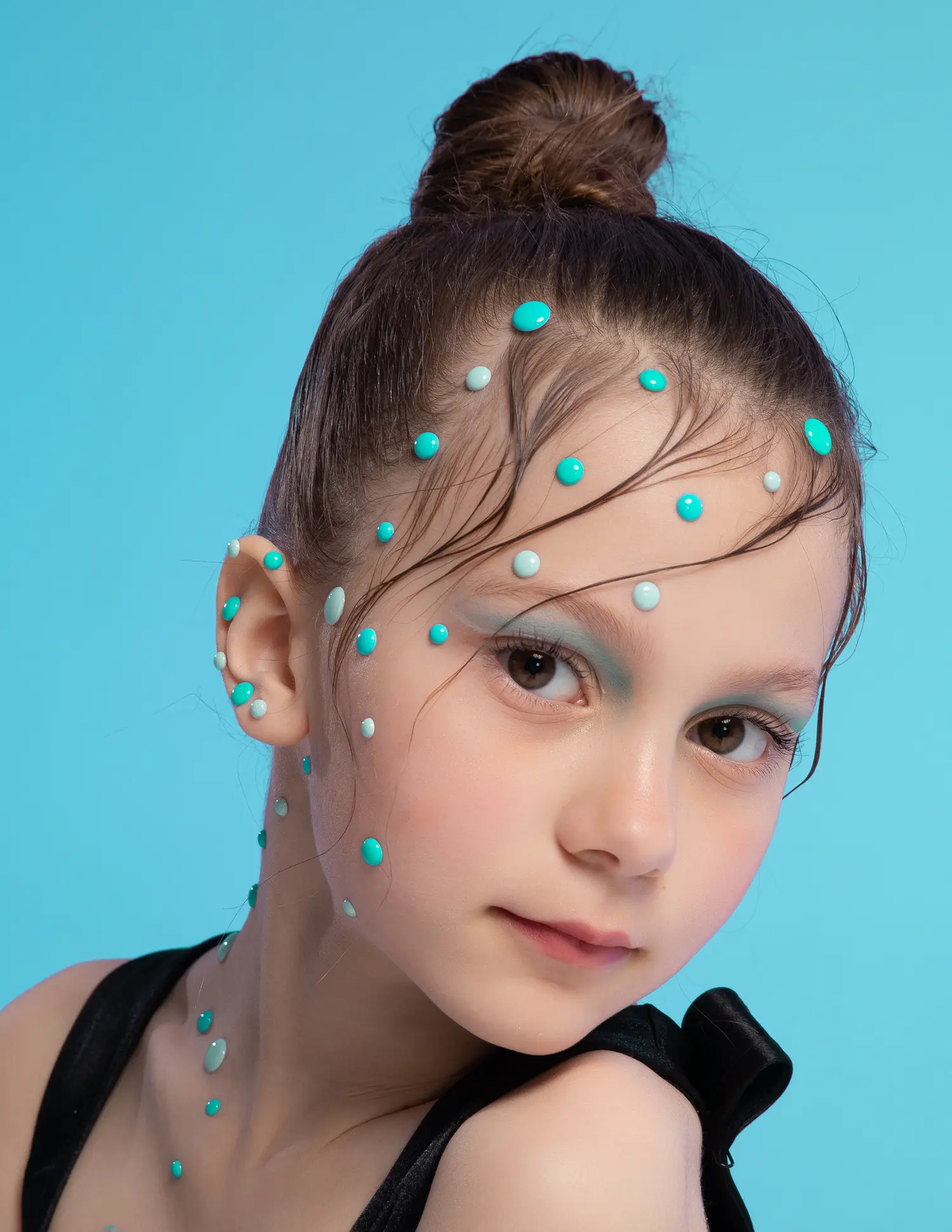 Ameliya — Teen editorial by Olga Amber for VOUS Magazine
