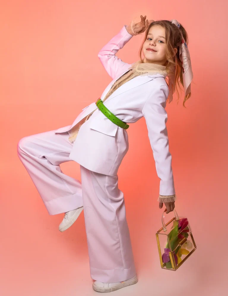 Margo — Teen editorial by Veronika Sidorchuk for VOUS Magazine