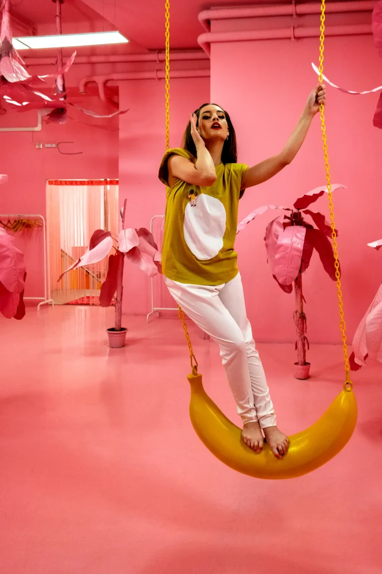PopArt is back ! — Fashion & Beauty editorial by Richárd Várkonyi for VOUS Magazine
