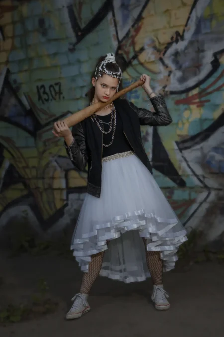 Rock Graffiti — Teen editorial by Виктория Сид for VOUS Magazine