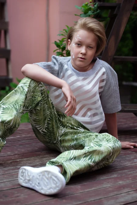 Summer Air — Teen editorial by Artem Bondarovich for VOUS Magazine