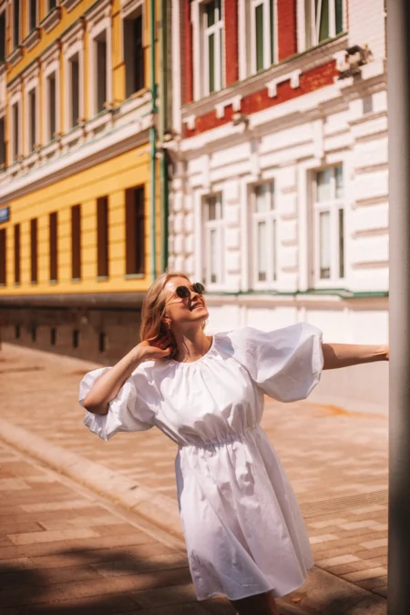 Summer vibes — Fashion & Beauty editorial by Julia Vorontsova for VOUS Magazine