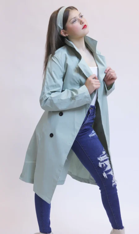 The comfort of fashion — Teen editorial for VOUS Magazine