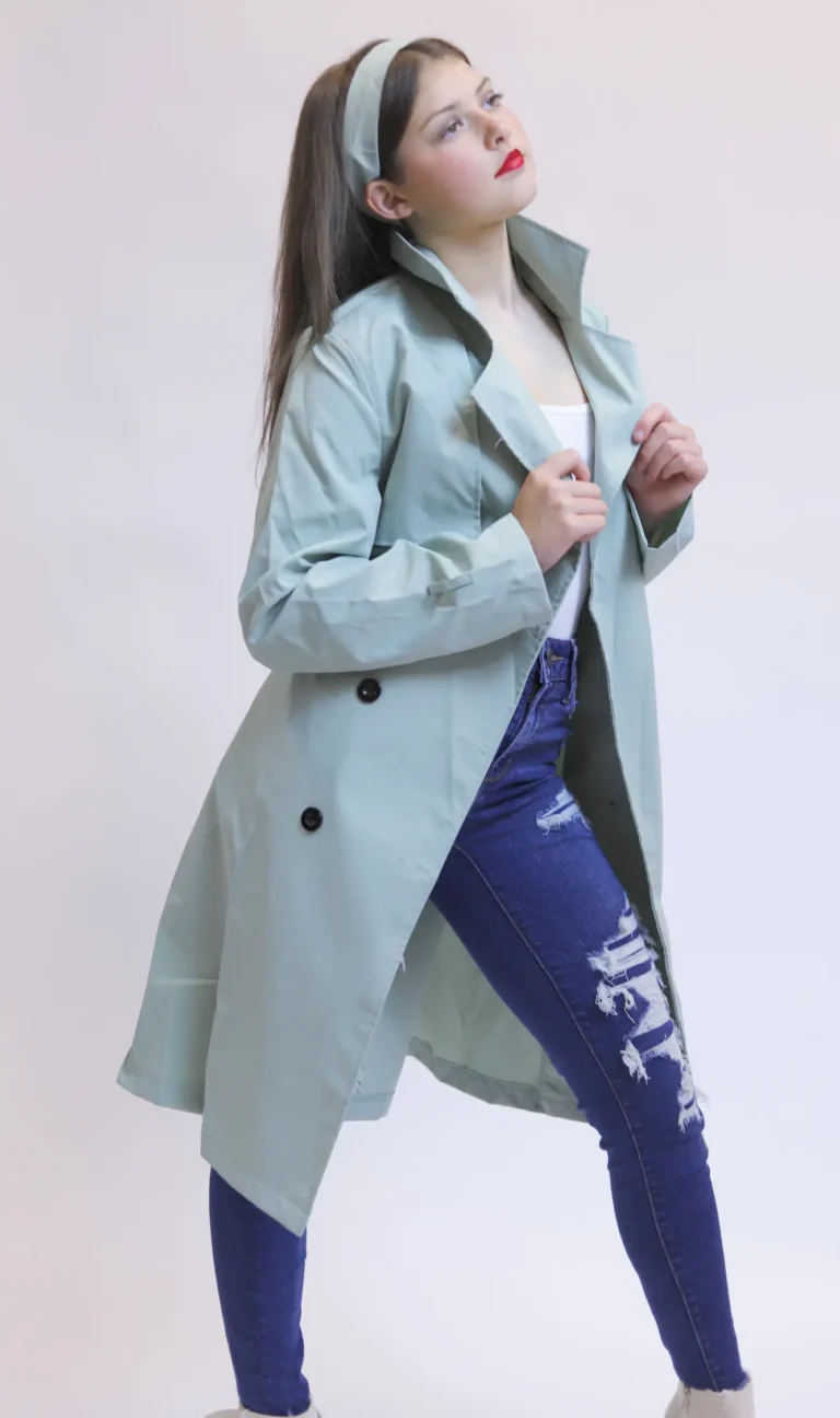 The comfort of fashion — VOUS Magazine · The July Teen Edition · Vol.5 · 2022