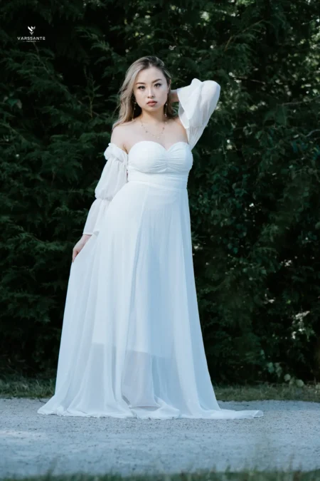 Editorial fashion shoot — Fashion & Beauty editorial by Moonlight studio for VOUS Magazine