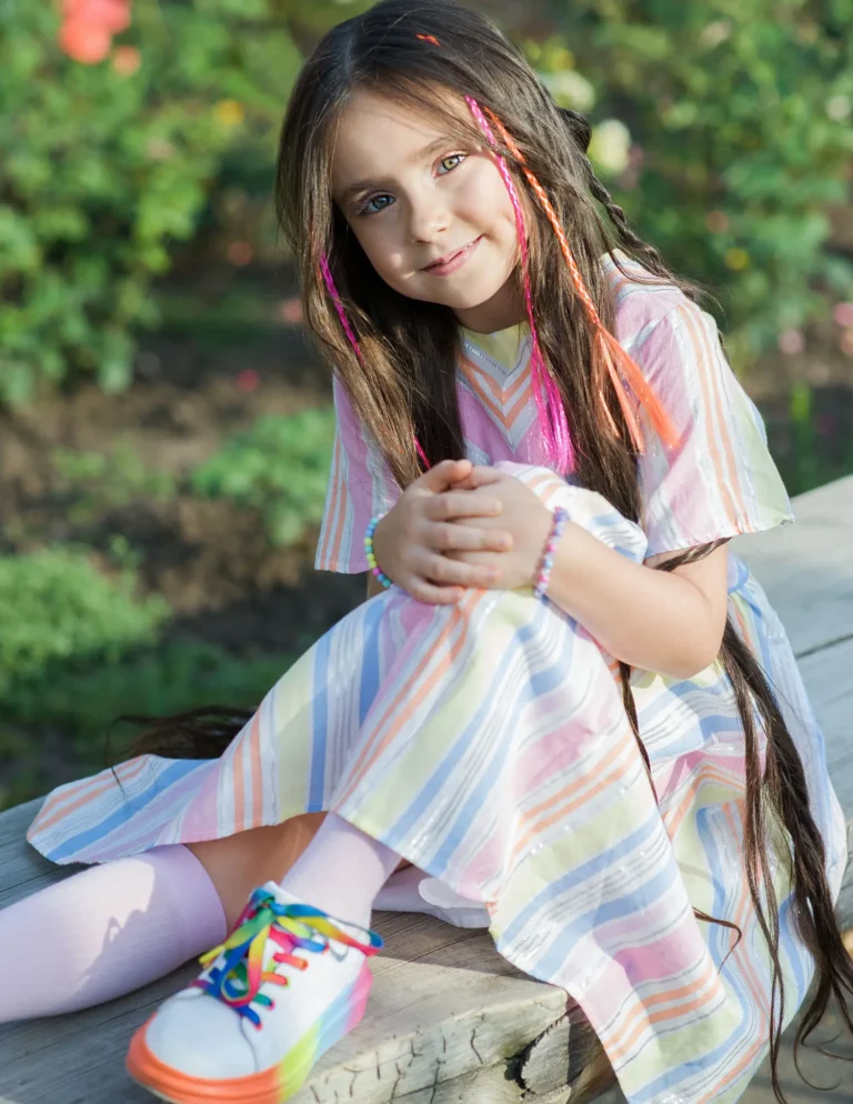 Happy time — VOUS Magazine · The September Teen Edition · Vol.6 · 2022