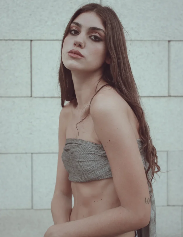 A long day — Fashion & Beauty editorial by MarioVal for VOUS Magazine