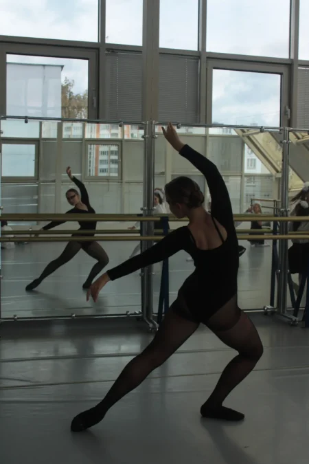 Ballet — Fashion & Beauty editorial by Maria Tsvetkova for VOUS Magazine