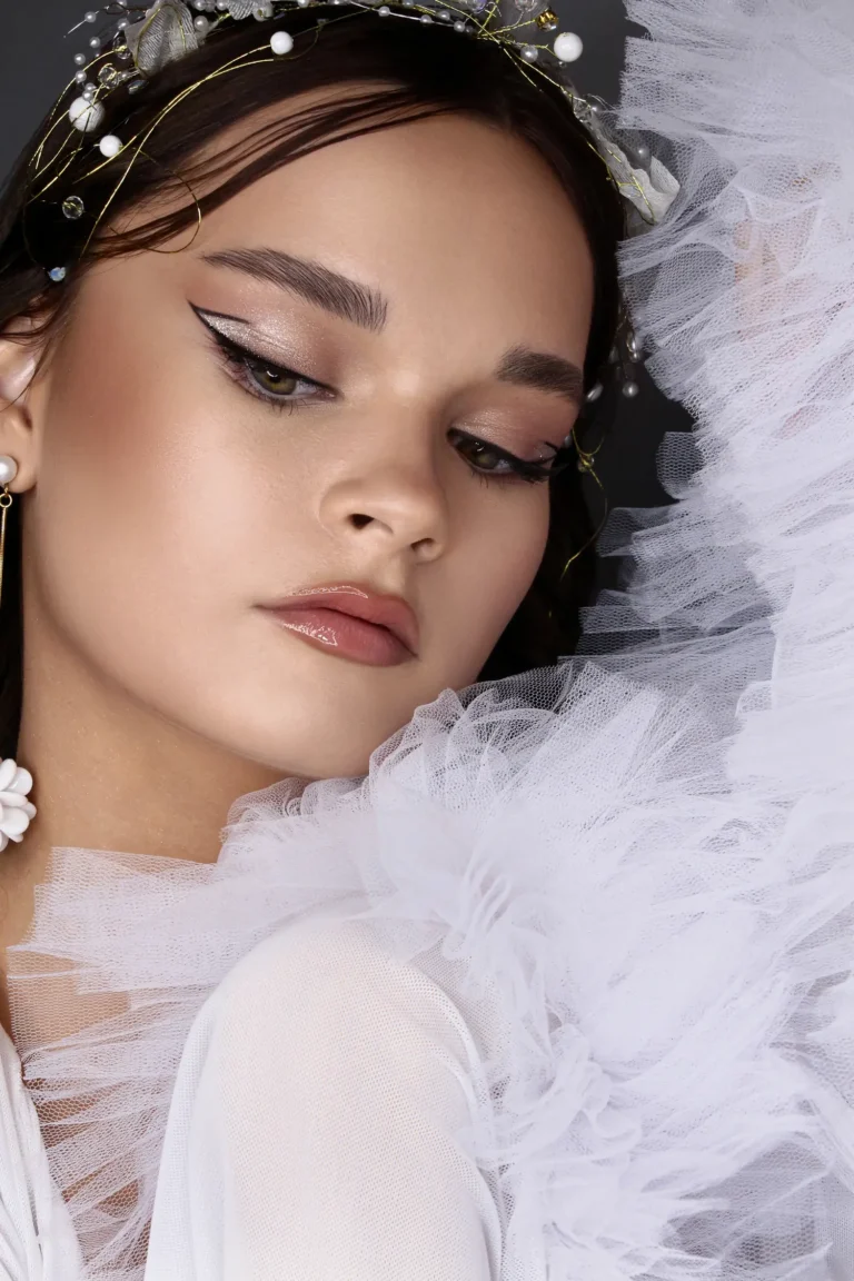 Snow princess — Fashion & Beauty editorial by Daria Perevedentseva for VOUS Magazine