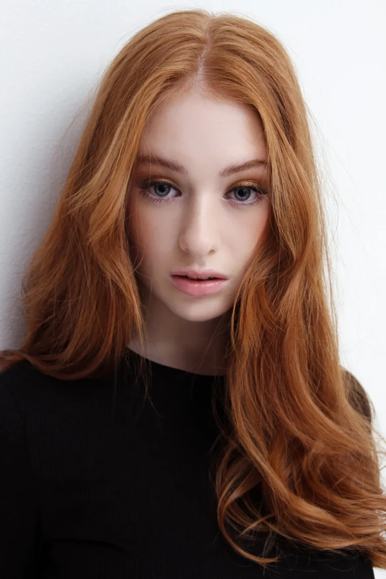 Anna — Fashion & Beauty editorial by Vlad Sadovnichiy for VOUS Magazine