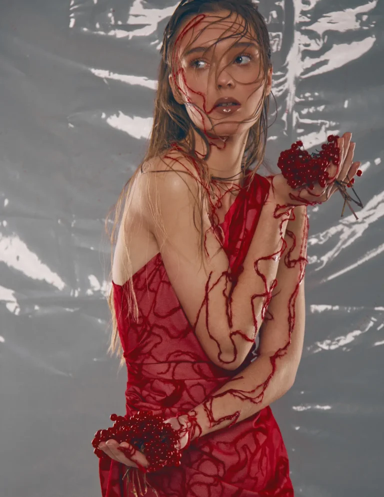 Power flows through the veins — VOUS Magazine · The December Fashion & Beauty Edition · Vol.4 · 2022