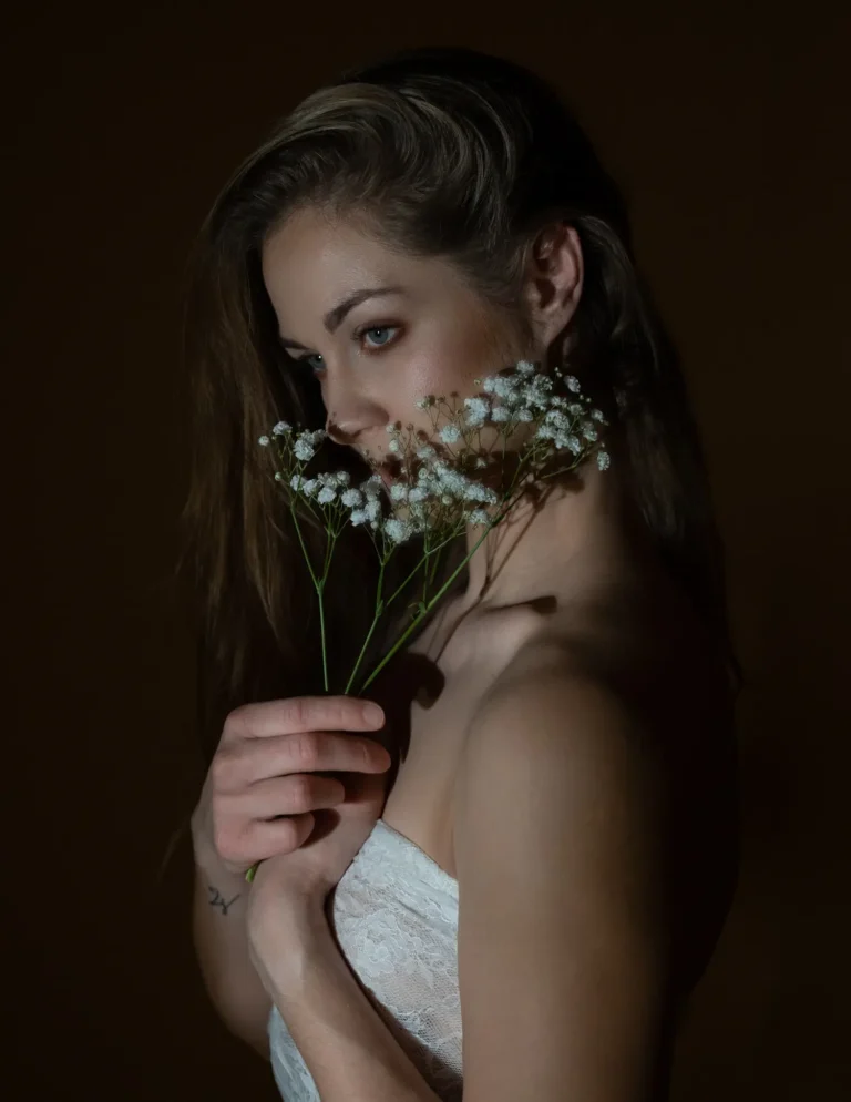Beautiful Anna — VOUS Magazine · The December Christmas Special Edition · Vol.8 · 2022