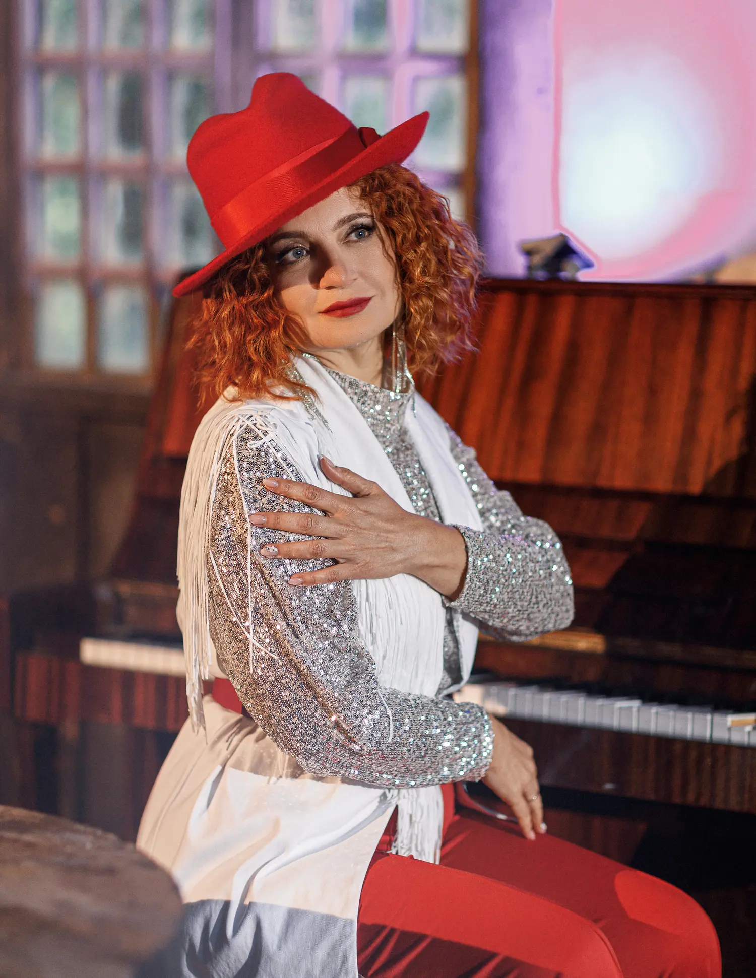 Cabaret Diva — Christmas Special editorial by Olga Amber for VOUS Magazine