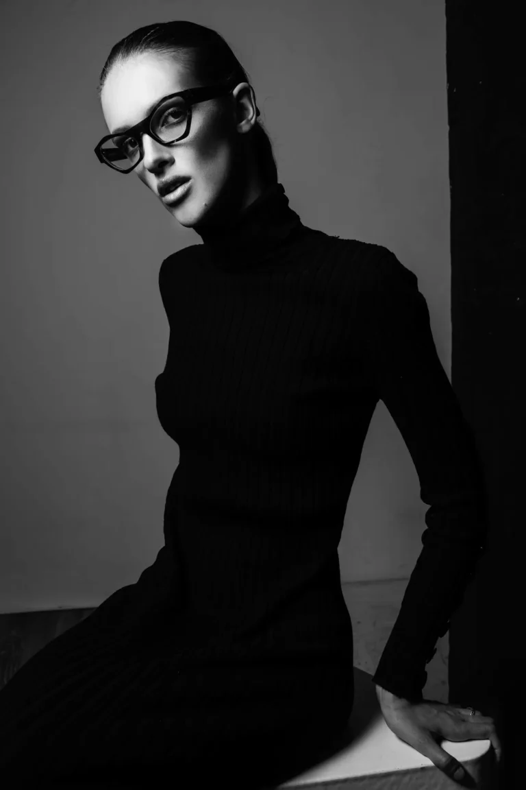 Bianca Ispass — Fashion & Beauty editorial by Thomas Lui for VOUS Magazine