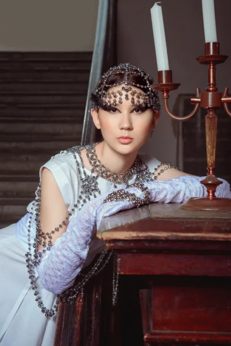 Black Swan — Fashion & Beauty editorial by Rina Shed for VOUS Magazine
