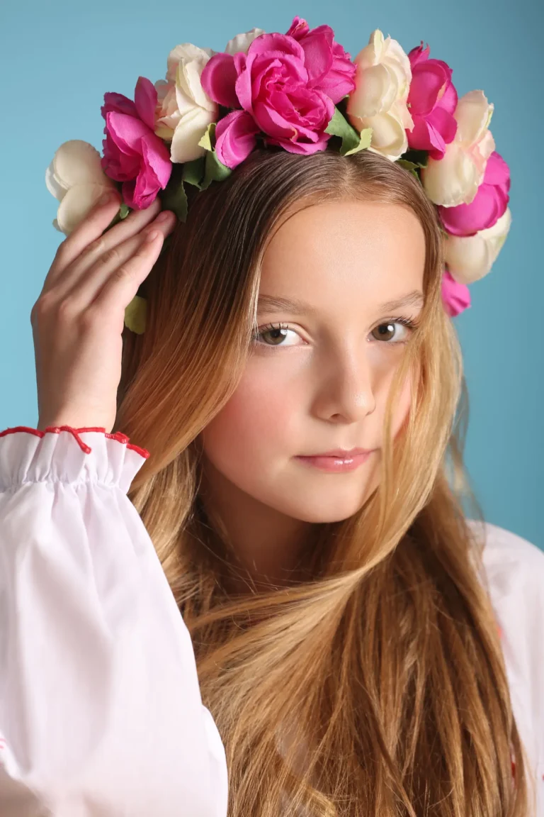 Senses — Teen editorial by Finegold Production for VOUS Magazine