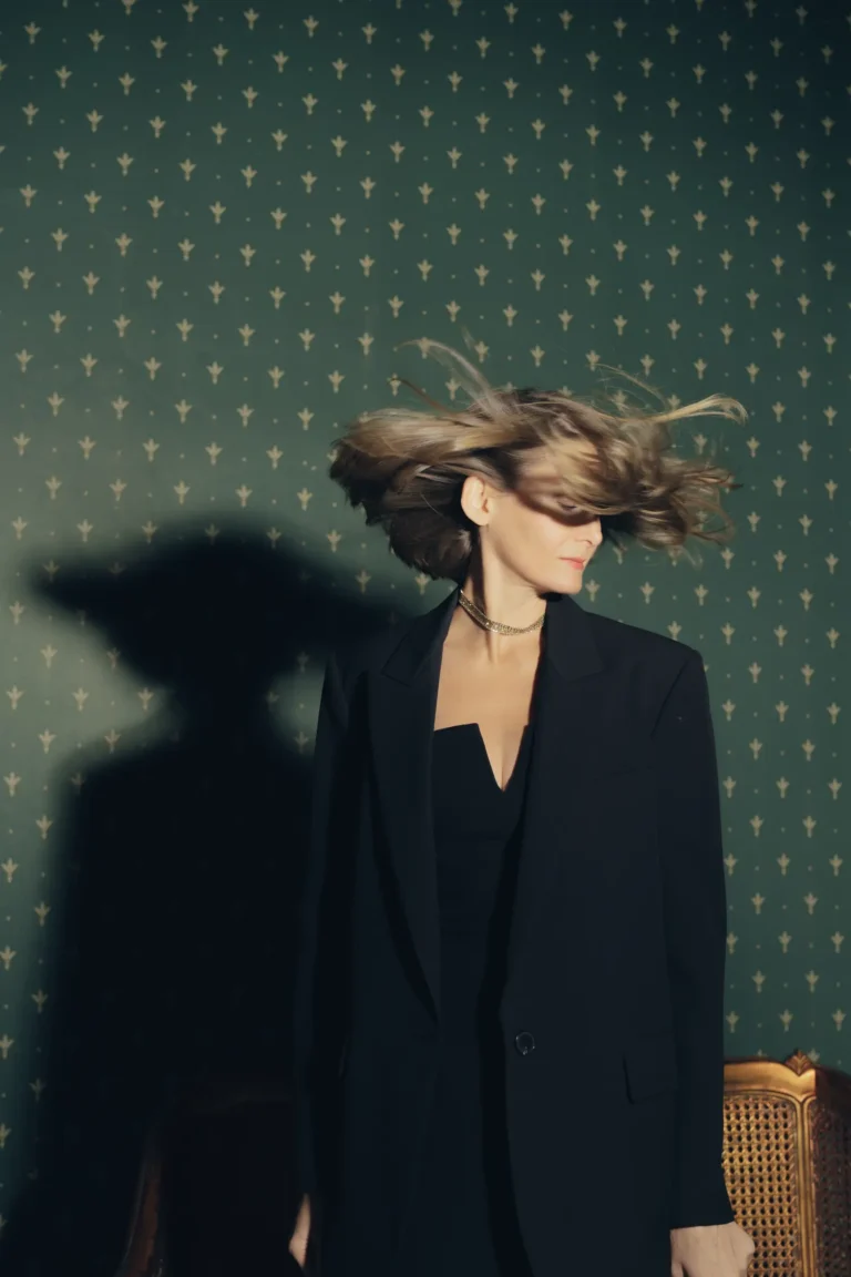 Discreet sexuality — Fashion & Beauty editorial by Elena Zhidovinova for VOUS Magazine