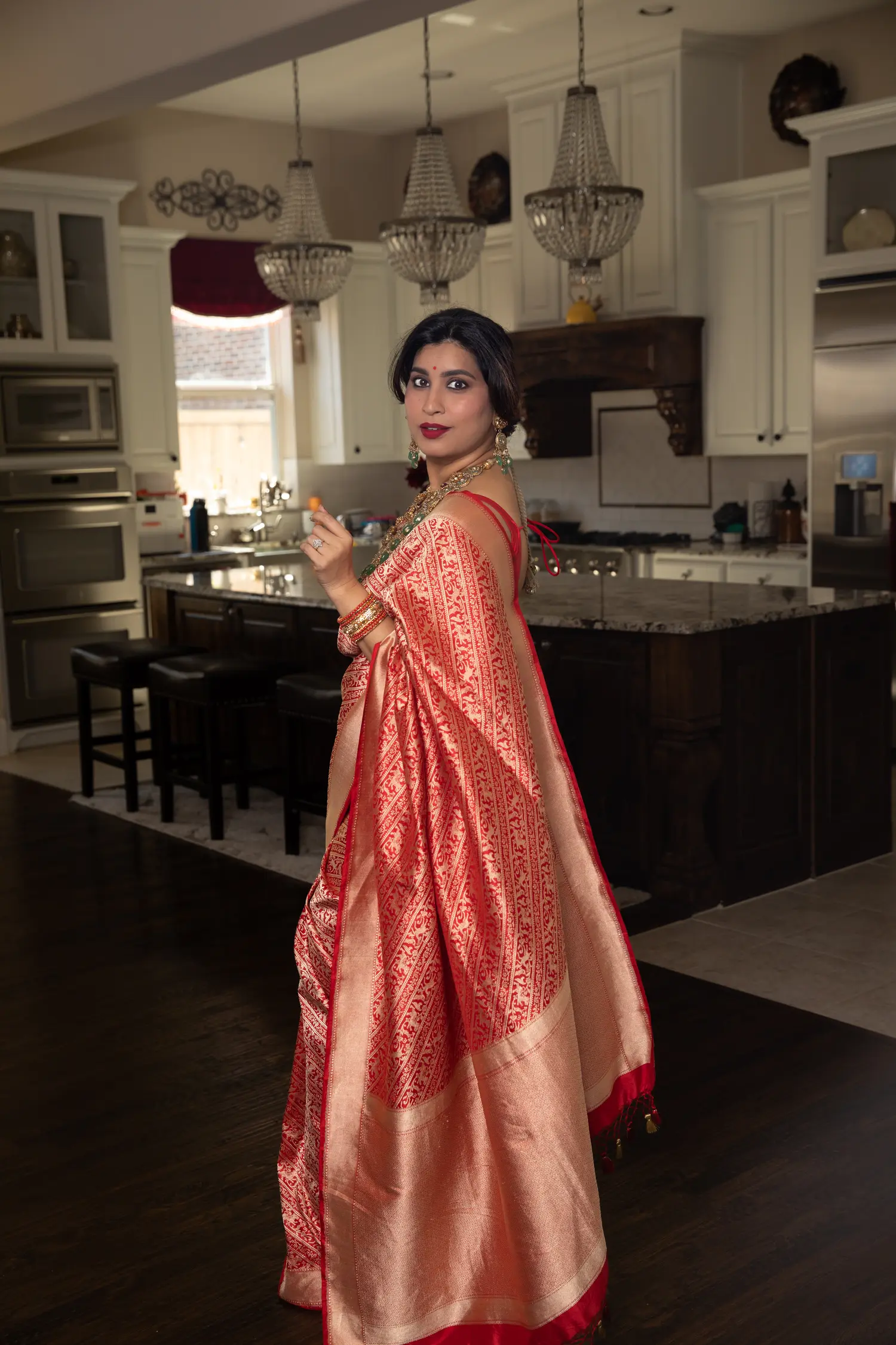 Effortlessly stylish and graceful, this saree look is a timeless classic — Fashion & Beauty editorial by Vaibhav Bakre for VOUS Magazine