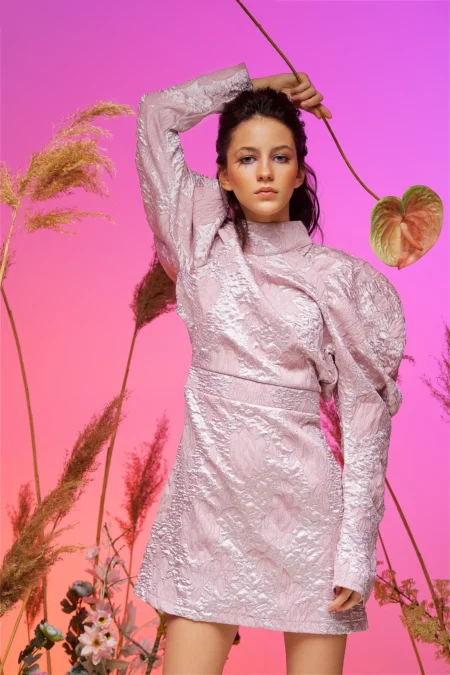 Fantastik girl — Teen editorial by Фотограф: Ольга Грег for VOUS Magazine