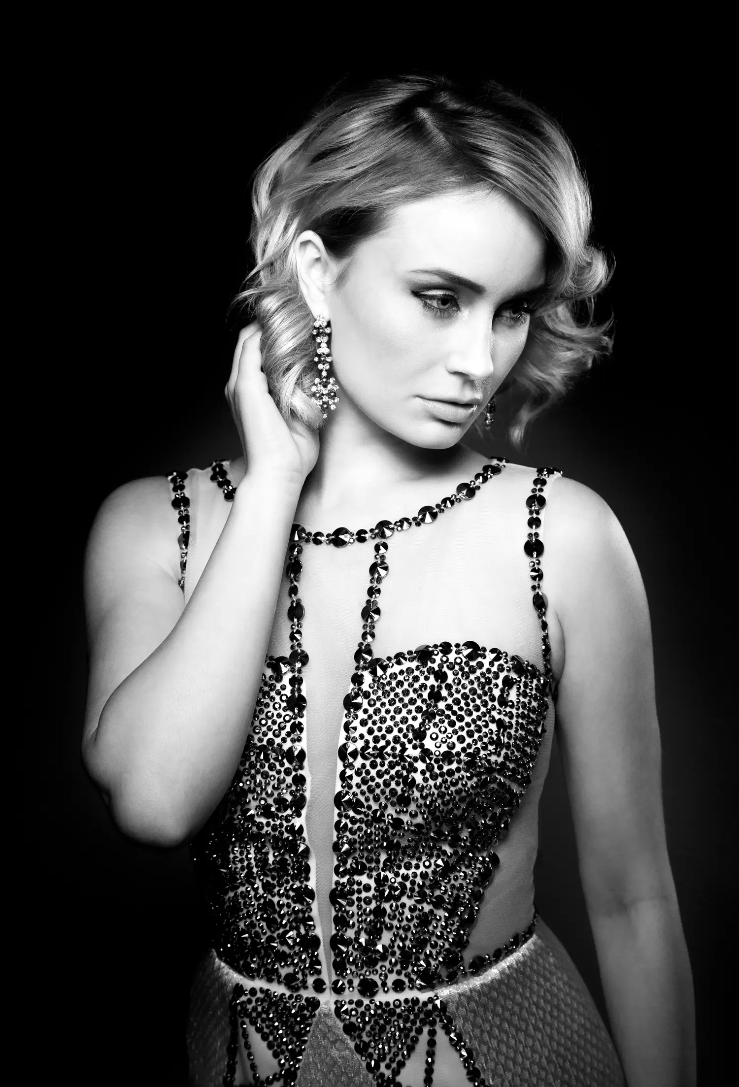 The SPOTLIGHT — Fashion & Beauty editorial by Nilangana Banerjee (Olive) for VOUS Magazine