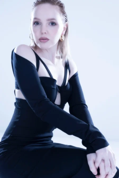 Alexandra — Fashion & Beauty editorial by Daria Вertova for VOUS Magazine
