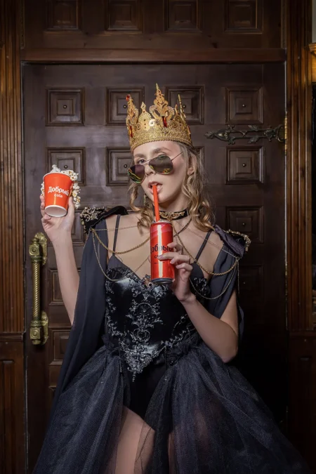 Imperatrice XXI — Fashion & Beauty editorial by Polina Polsky for VOUS Magazine